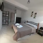 Athina's Coastal Escape Apartment *